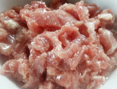 圖片[2]-蕓豆炒肉絲的做法步驟圖 蔬菜中的補鈣冠軍-起舞食譜網(wǎng)