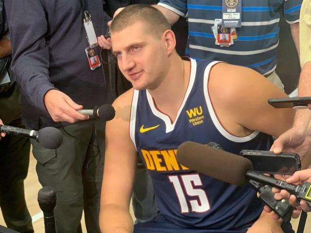 NBA顶级中锋约基奇，选秀顺位只有41，经理们当年