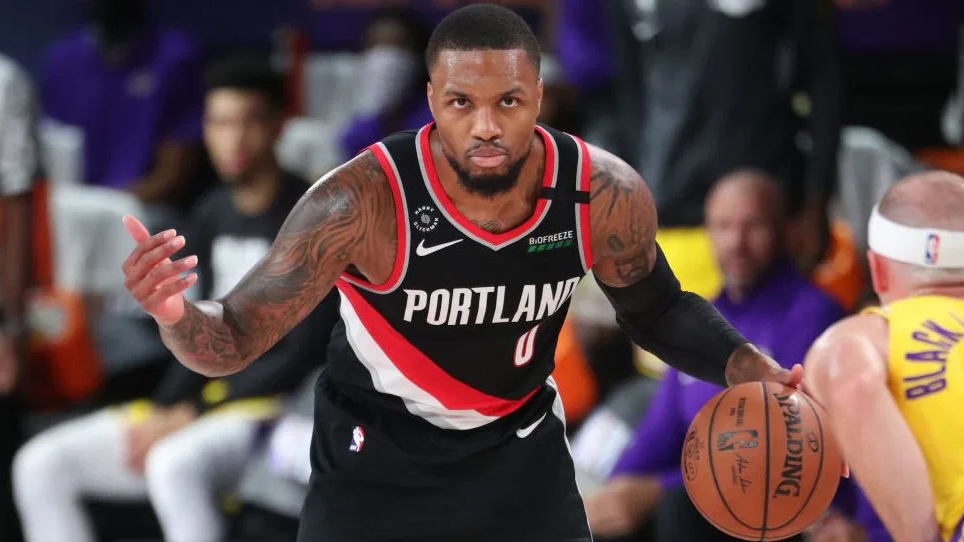 20-21赛季NBA收入最高的球员排名：库里第一，詹皇仅第七