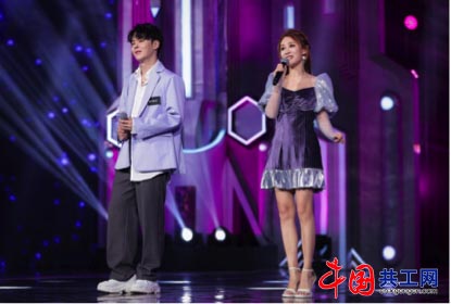 小唐人再登《开门大吉》甜蜜演唱《为你写诗》