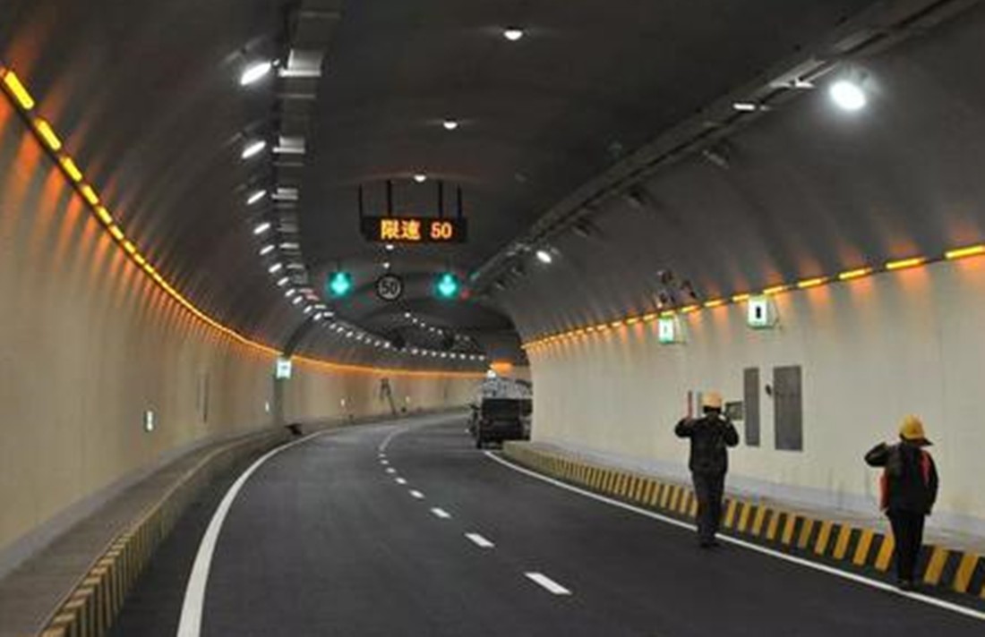 学会这些隧道开车技巧，行车安全可提升100%