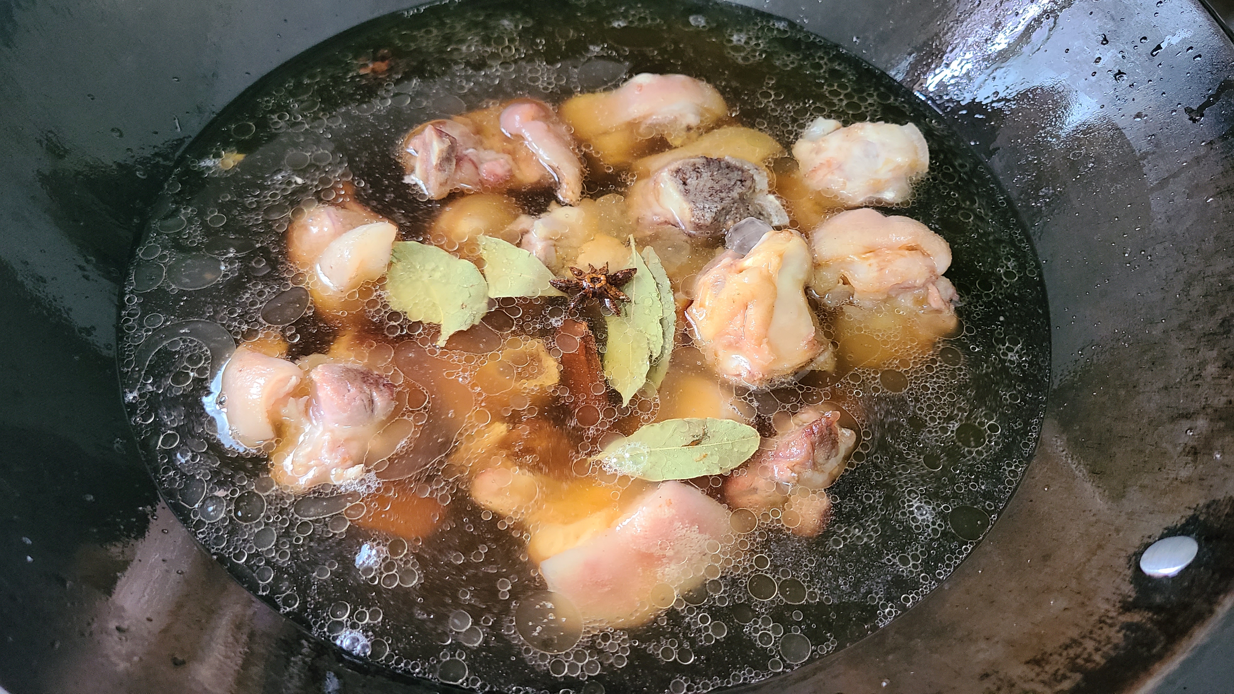 酱焖猪脚，教你这个广东做法，好吃美味，每次做都很下饭