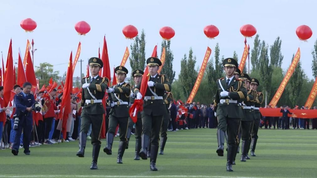 同心县“祖国你好，万人同升国旗，同唱国歌城乡共庆活动”