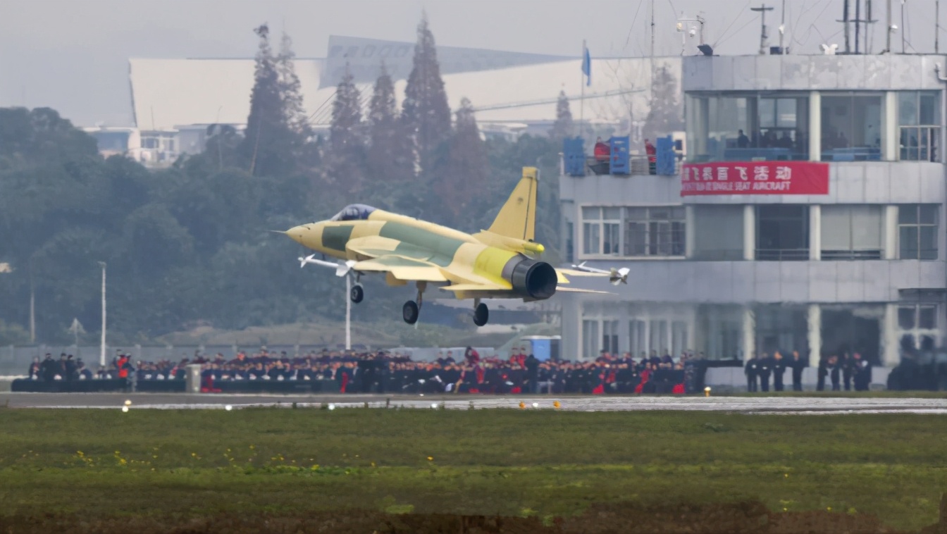 �����з�����������Ϳ��Ƽ�20�������䡰�غ����������й�����