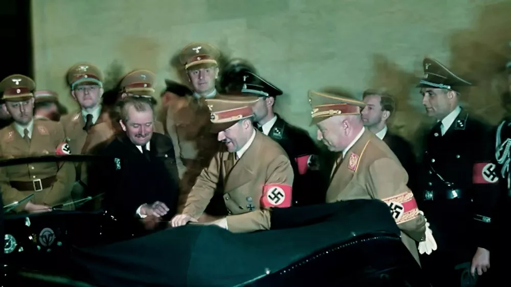 希特勒御用摄影师，埋藏在郊外的彩色照片