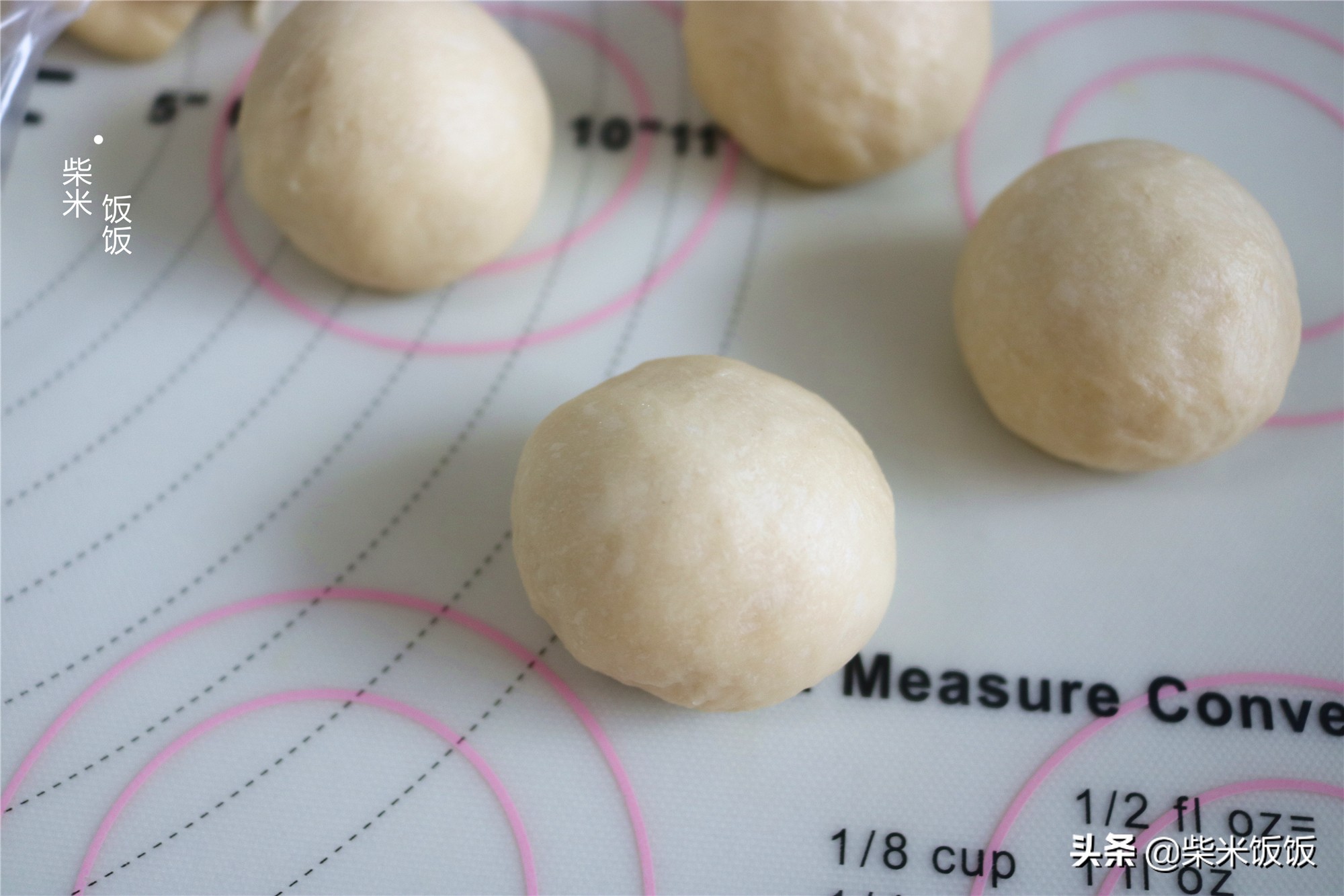 晚上烤一盘，第二天的早餐就有了，奶香浓郁，香软好吃