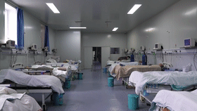 为了让这些中国人多活10年，医生卖光家产，1分钱没挣还倒贴500万