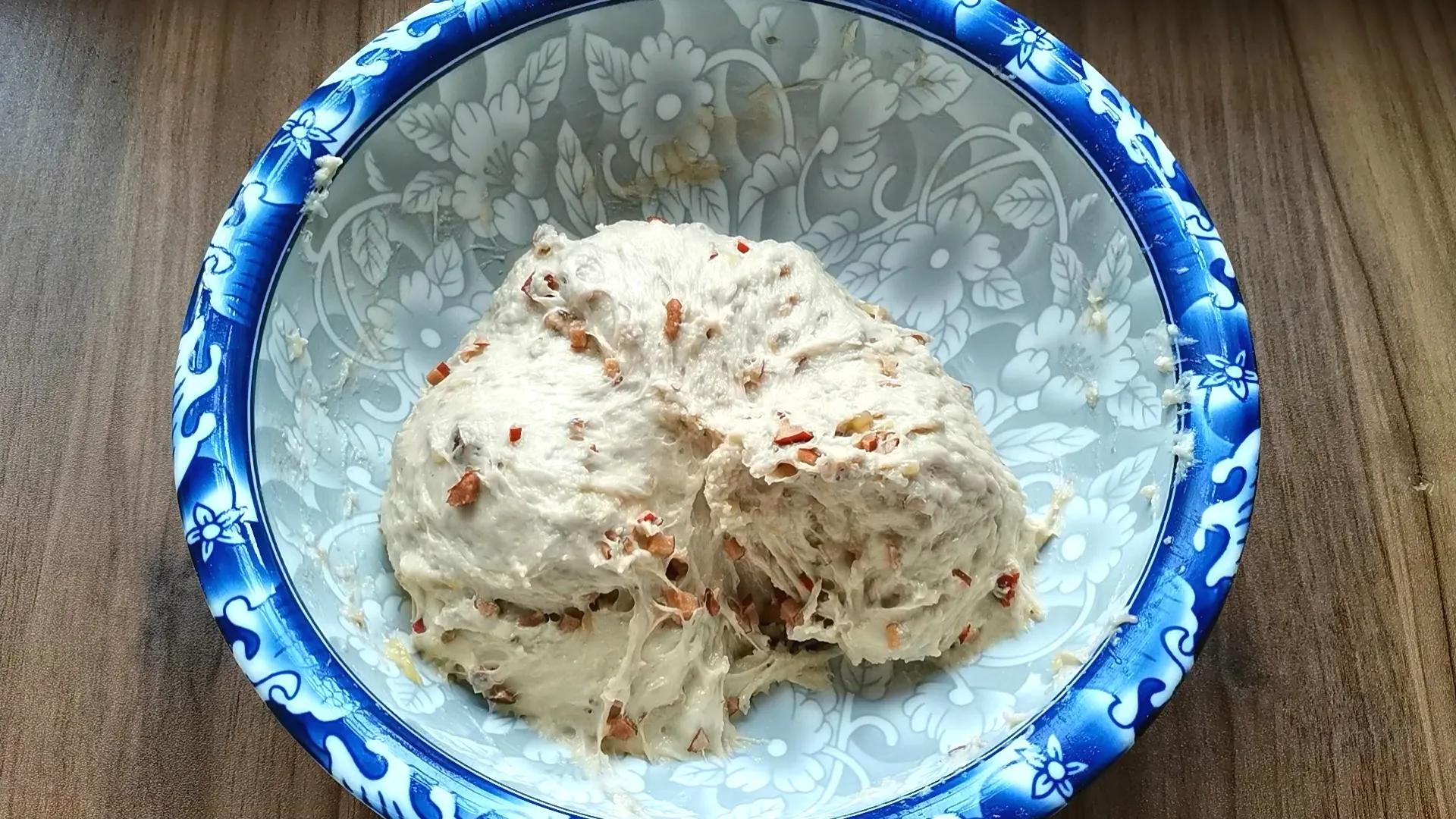 懶人版香蕉早餐包,不揉面,一樣鬆軟好吃,香蕉味十足,老少皆宜