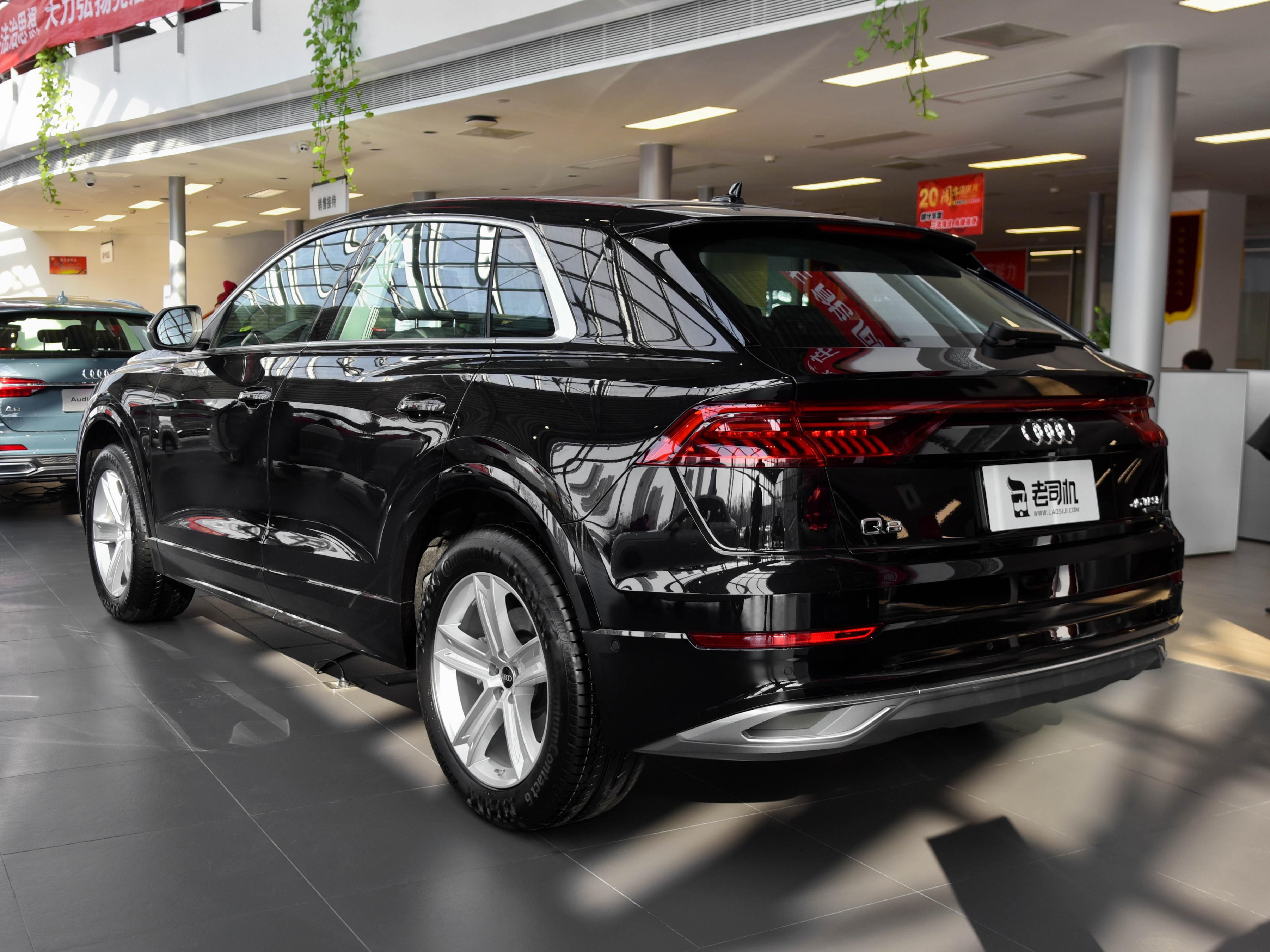 All lowend models have fourwheel drive + air suspension, pure