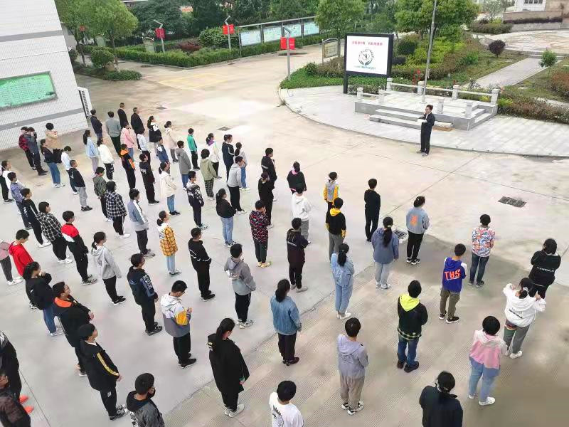 海安高新區(qū)隆政初級中學(xué)珍惜盤中餐 粒粒助健康(圖3) 海安高新區(qū)隆政初級中學(xué)珍惜盤中餐 粒粒助健康(圖3)