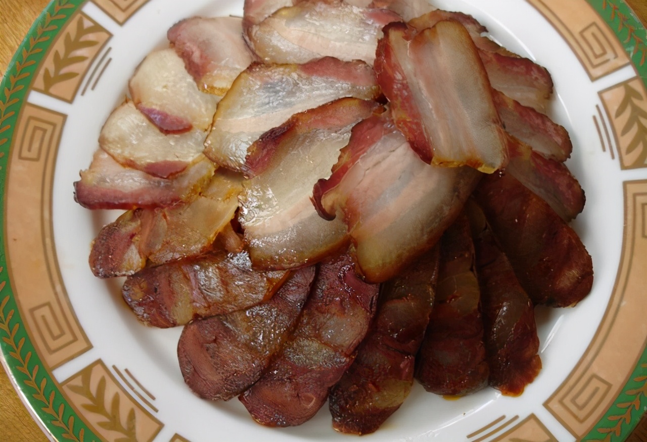 吃肉也要看人？ 聊聊不同人群應該吃多少肉，以及有4種肉要少吃