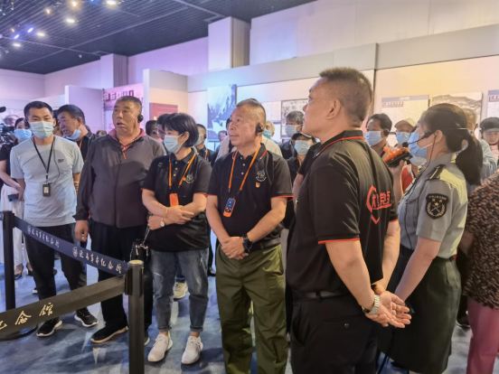 河南郑州：追寻延安精神 汲取精神力量