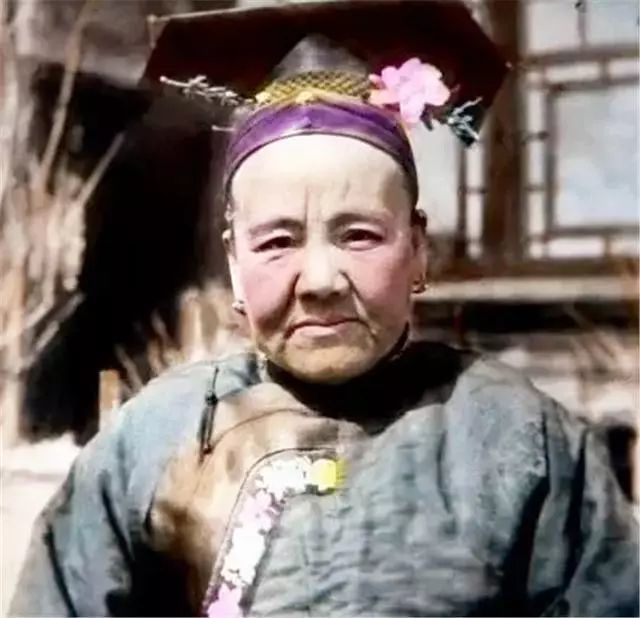 16张晚清上色老照片，感受一下百年前的中国吧！