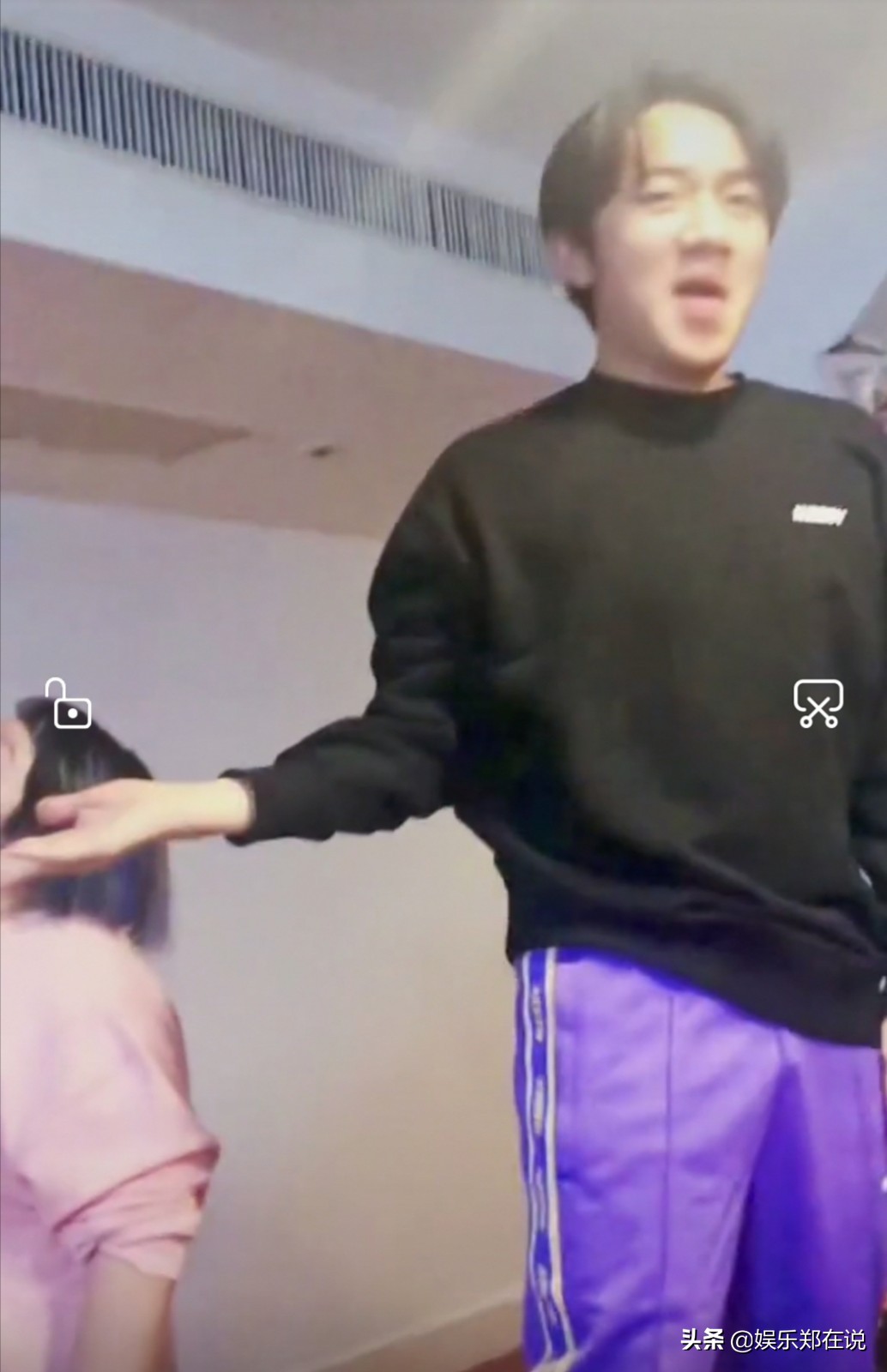 王祖藍給女兒穿30元衣服，小S也曾對女兒買衣服不能超過1千塊