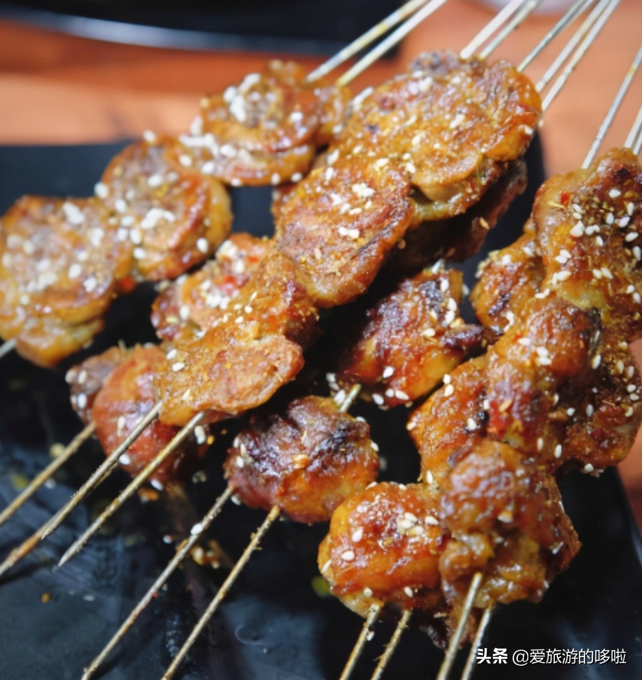 烤实蛋黑龙江系烧烤江湖之大,当然远不止以上这些,佳木斯的烤猪腰子