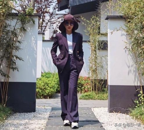 长了一张超模脸，实际身高却不到1米7的明星，你被“骗”了吗？