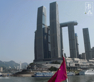 低配版重庆两江游，5元一客的水上巴士，从朝天门到弹子石