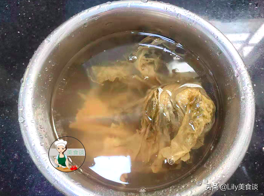 三伏天多吃蒸菜养人，这菜蒸一蒸，15分钟就出锅，鲜香营养不上火