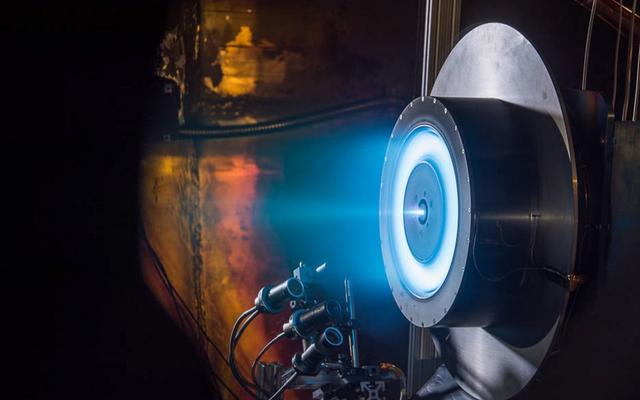 ����ֻ������һ��ͷ����Ϊɶ�����ƽ�����ʹ�ҹ��ռ�վ�а�������