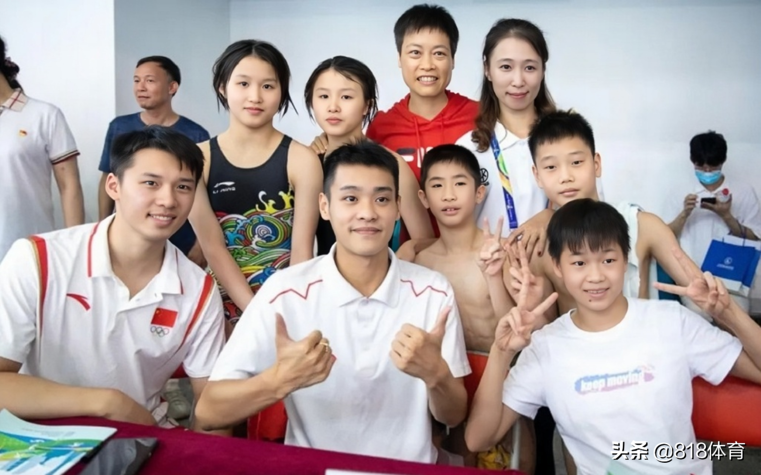 感恩!全红婵陈艾森回广州体校看望恩师,她耕耘30年造3大奥运冠军