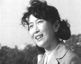 前妻孙涛自杀后，唐国强转身娶了壮丽，为何女