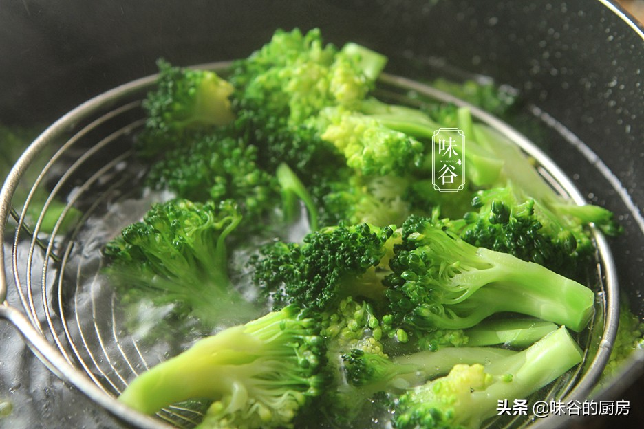 炒菜前，這6種蔬菜必須要焯水，很多人不懂，以後別再直接下鍋了