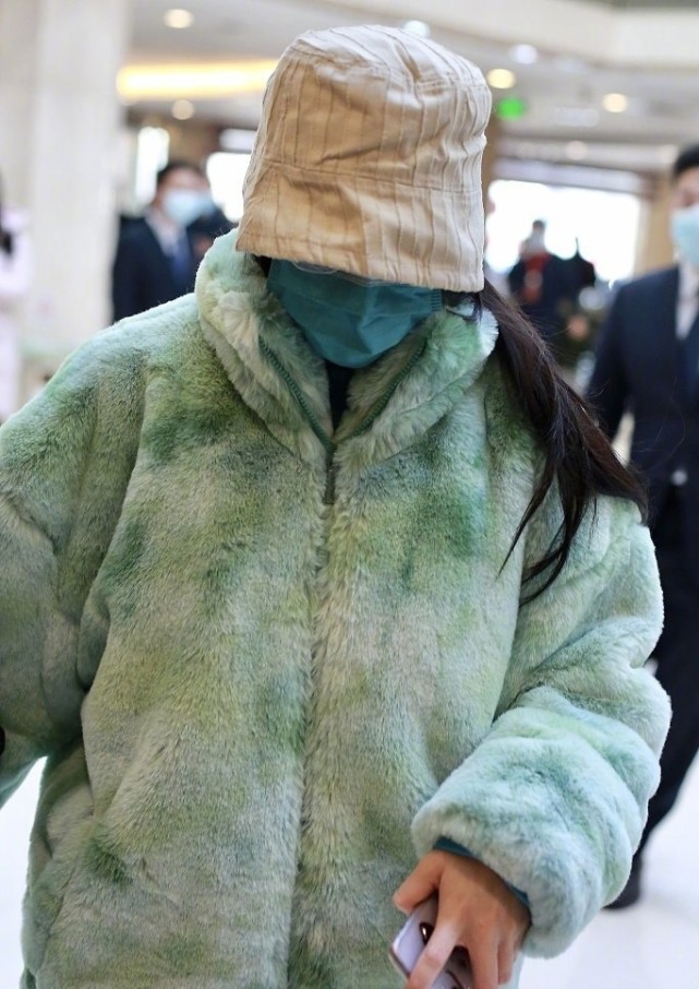 Spring battle array of late couplet platoon is too giant: 3 top shedding show 1000 royal seal personally, hot cling to wear formerly like blue green grass