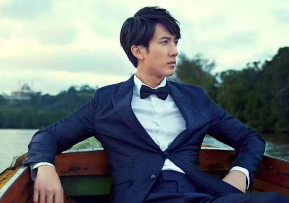 有種“基因”叫吳尊兒子，堪稱星二代顏值天花板，網友：未來可期