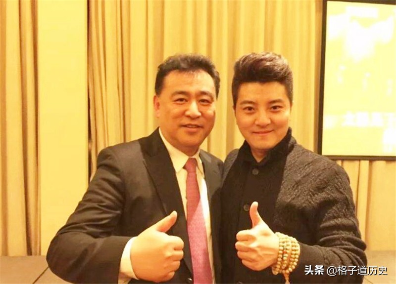 他是清華校長的兒子，擔(dān)任央視主持32年零失誤，如今現(xiàn)狀如何？