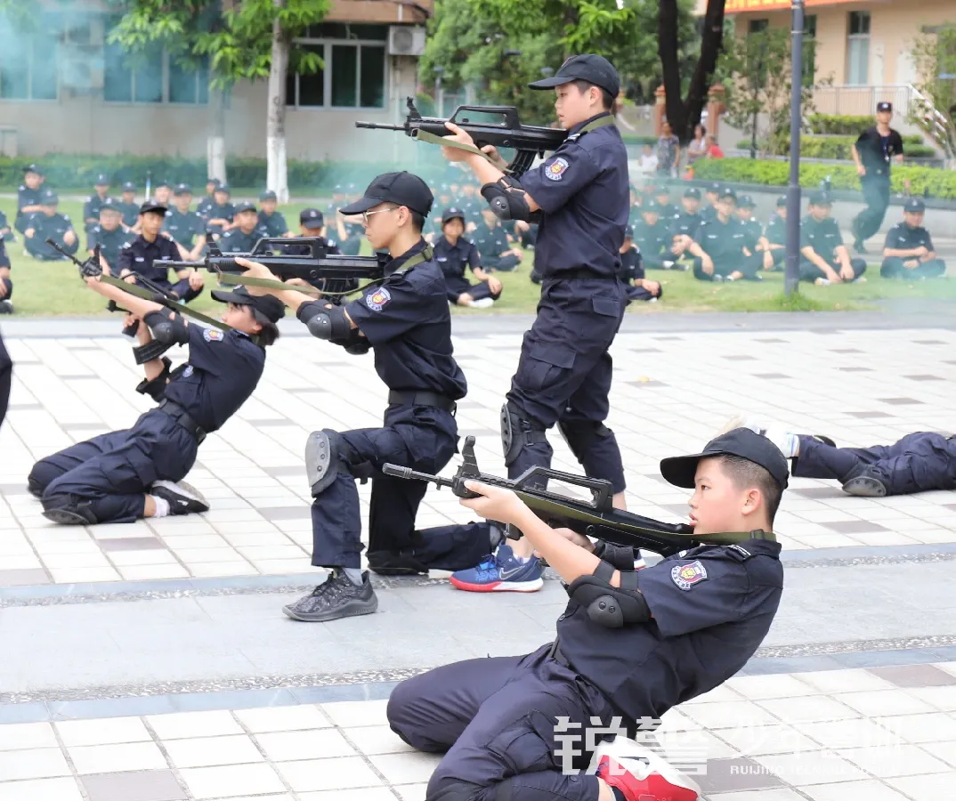 锐警少年警训夏令营：我们在奔跑，创造属于自己的警察梦