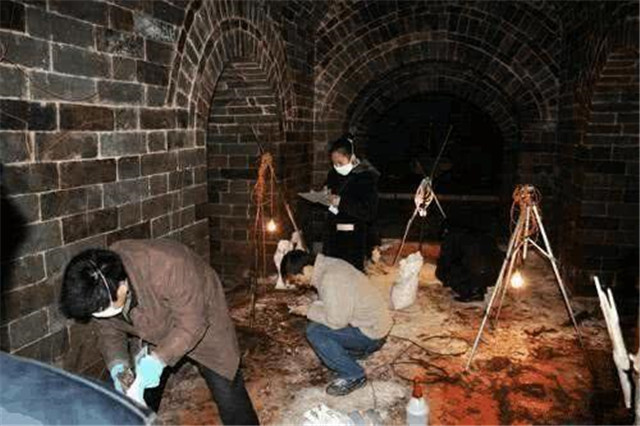 朱元璋儿子古墓，被盗墓者光临9次，遭7次爆破，