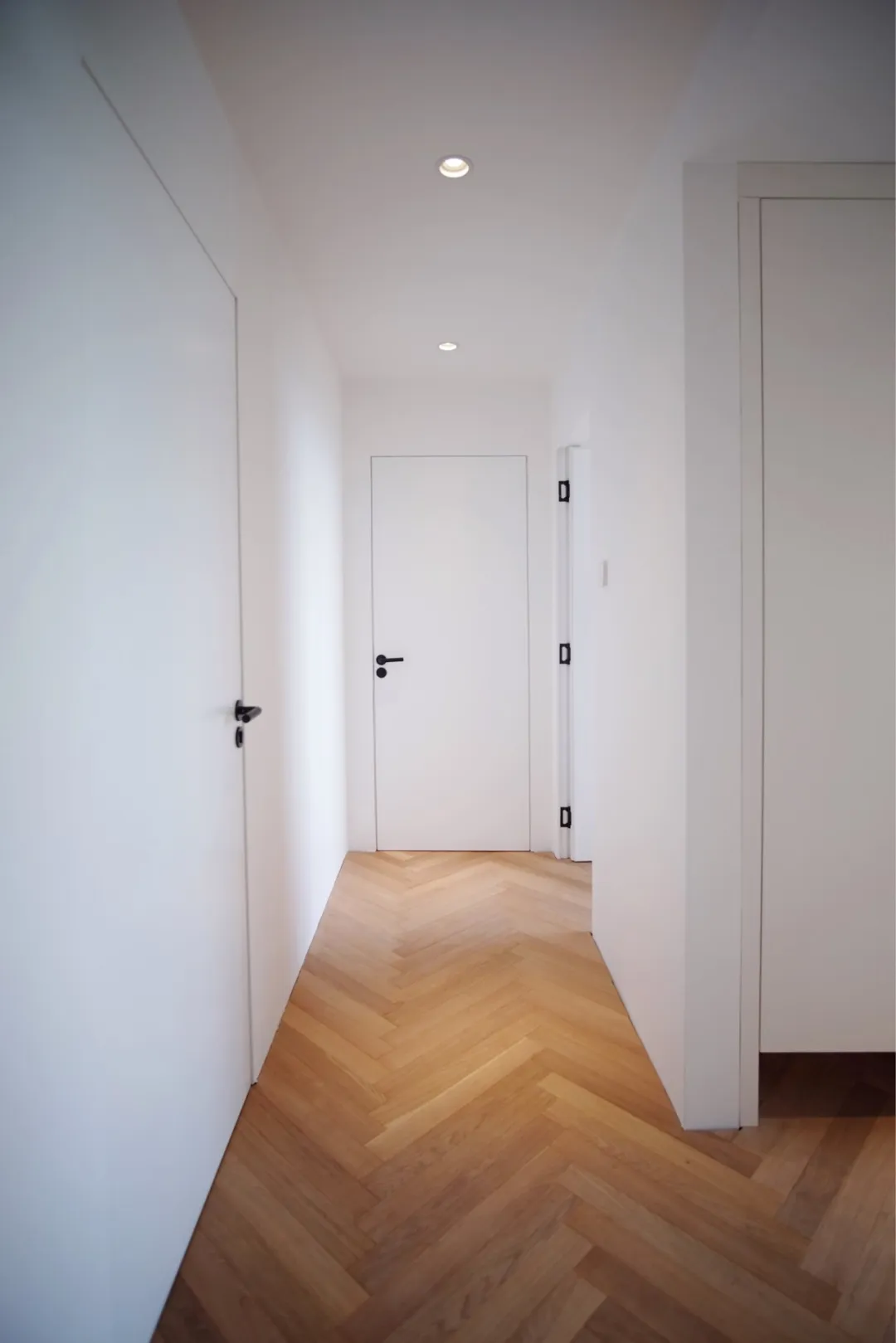 你家走廊还停留在80年设计？已经out了，试试30款超好看走廊设计