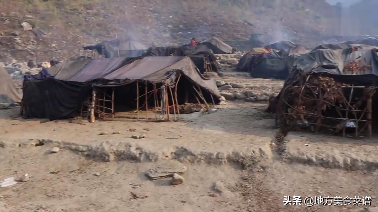 尼泊尔穷人的生活，水煮冬瓜配米饭，菜里没有