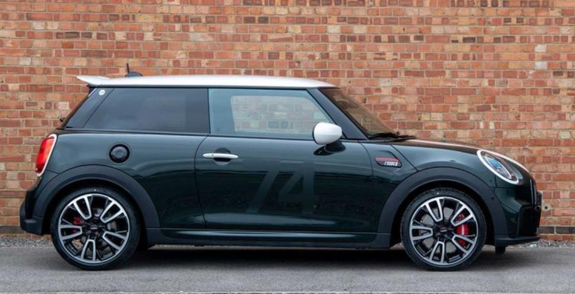 MINI COOPER 60周年紀念版 使用經典塗裝 - 資訊咖