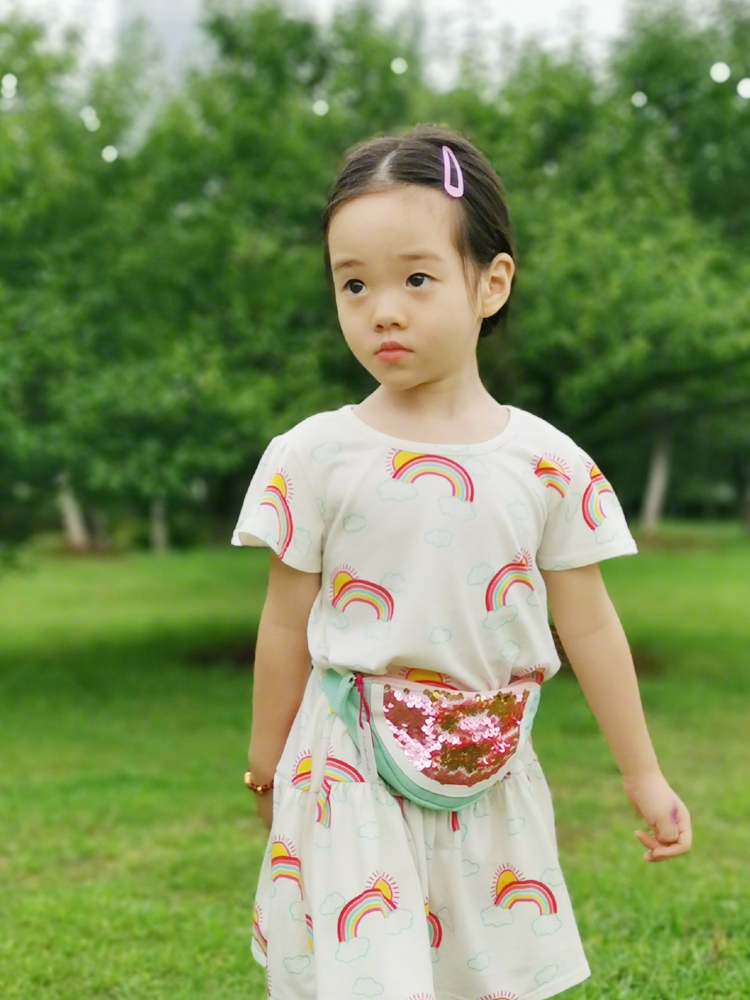 杨威双胞胎女儿太好辨认！各自遗传爸妈基因，姐妹俩还真不偏心啊