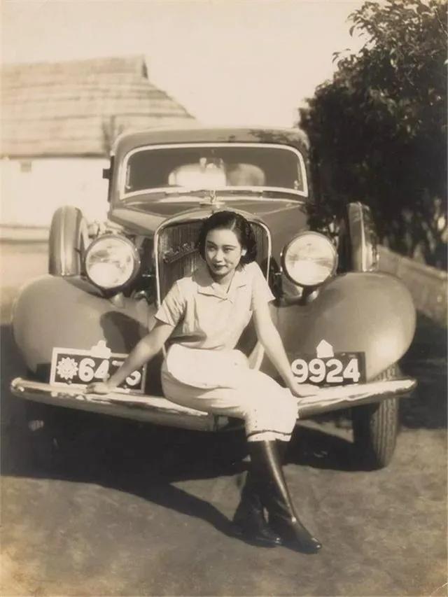 同样是民国风眉毛：景甜惊艳，吴谨言出戏，却