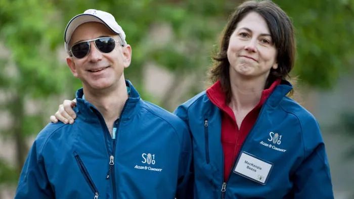 从贝佐斯上天看“顶级富豪鄙视链”