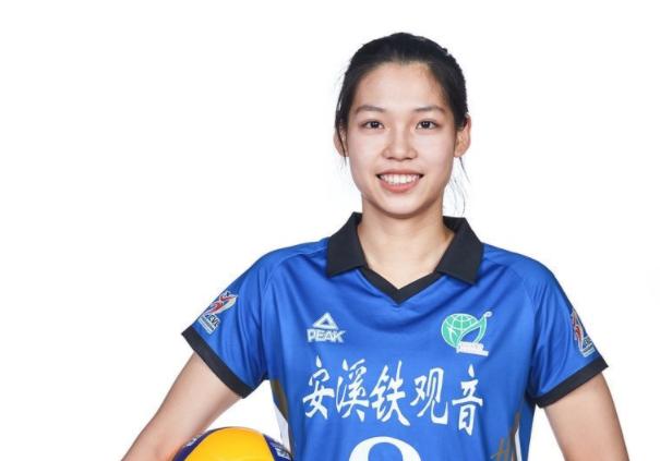 Zhuang Yushan was injured in an accident in her debut, 5 deductions and 3  hits shared the pressure for Zheng Yixin, casting a shadow over her career  - iNEWS