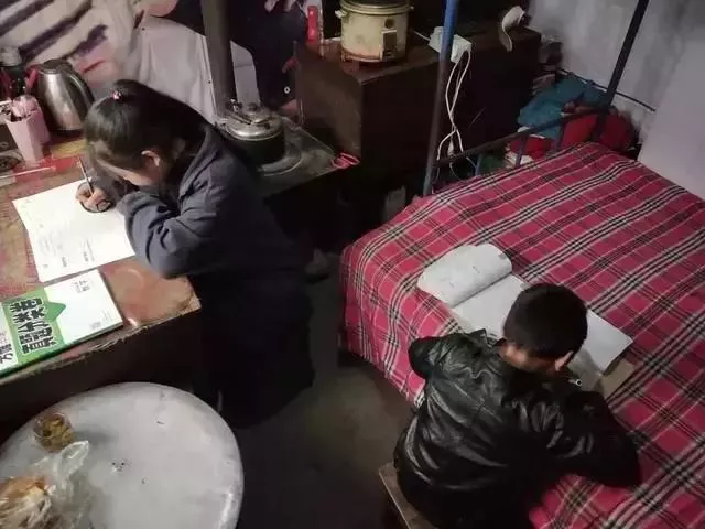 “为什么要喊奥利给？”爆火背后，我看见了成