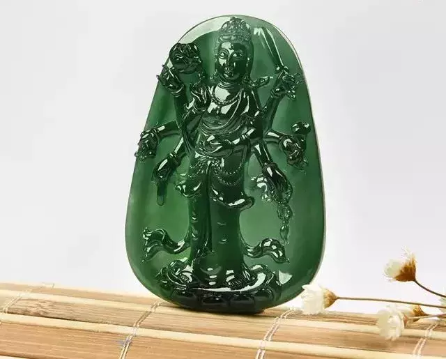 购买翡翠的门道,全方位解读翡翠购买技巧,做一个聪明的买玉者