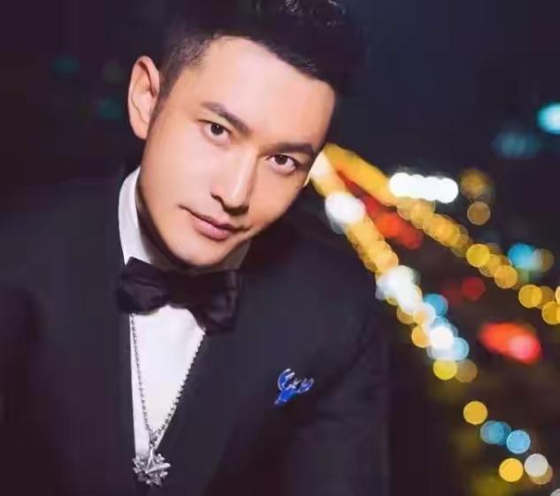 Shen Teng joined the new trend variety show, followed by Guan Xiaotong