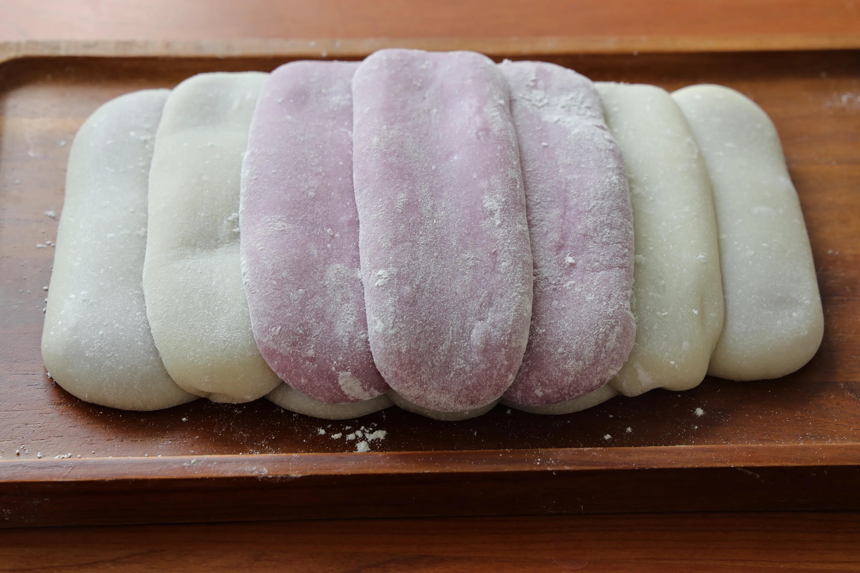 糯唧唧的芋泥凉糕，软糯香甜，咬一口还爆浆，太适合夏天了