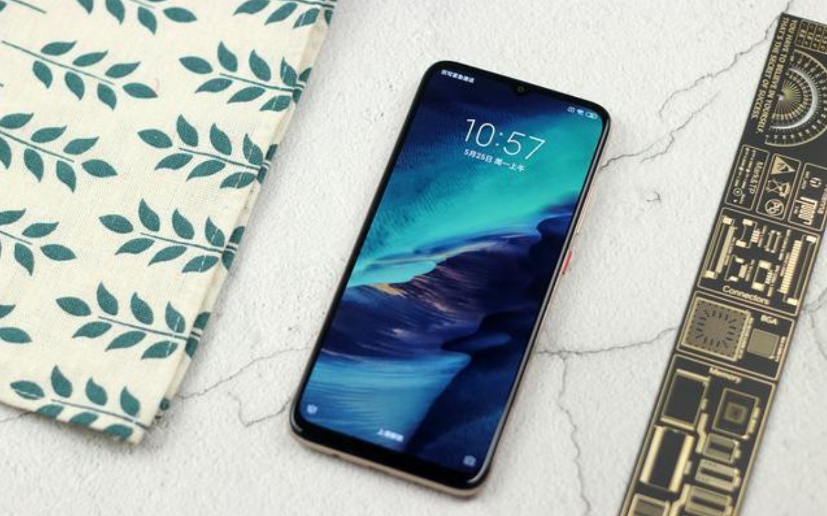 5G基站超69万个！黑科技轮番上阵，千元5G手机更“香”了