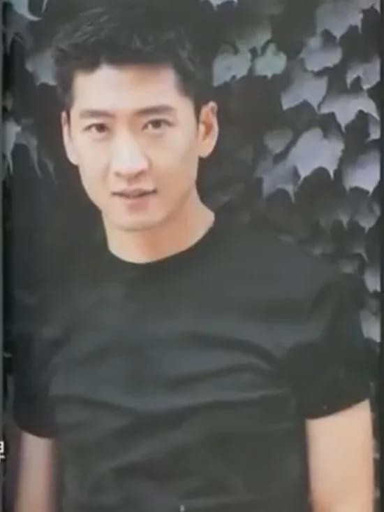吴亦凡翻车后，“耿直”boy周杰的清醒，打脸多少流量明星？