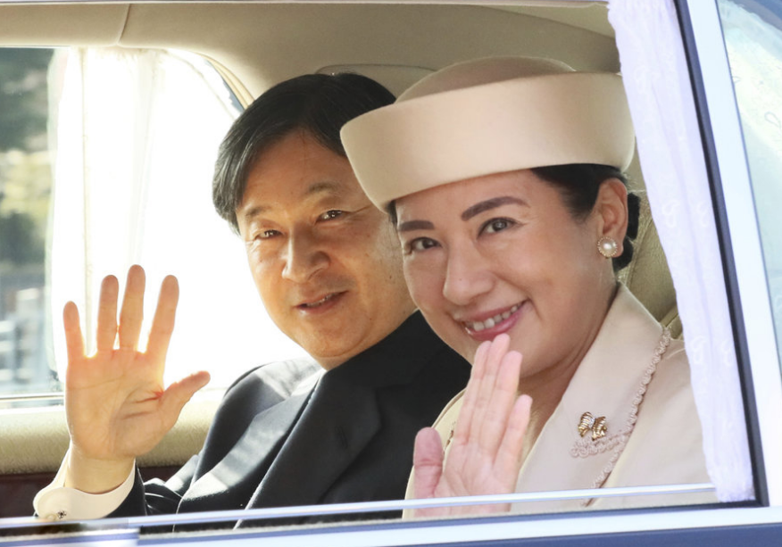 日本天皇和首相的区别在哪里，天皇和首相那个权力更大