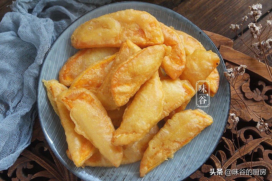 紅薯別再烤著吃了，這樣做成零食，金黃酥脆又好吃，真後悔做少了