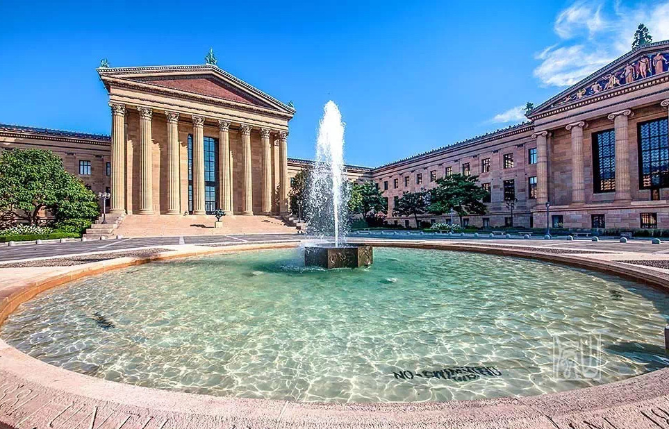 Walk into the Philadelphia Museum of Art: Look at the study of Chinese scholars in the Qing Dynasty, and look at the Palace of the Royal Palace
