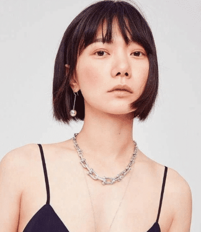 被称为亚洲影后，出身不凡却甘愿出演风尘片，