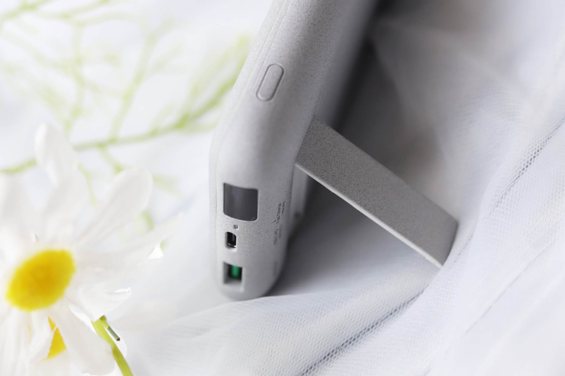 南卡POW-3无线充电宝体验：15W无线、22.5W有线快充减少充电等待