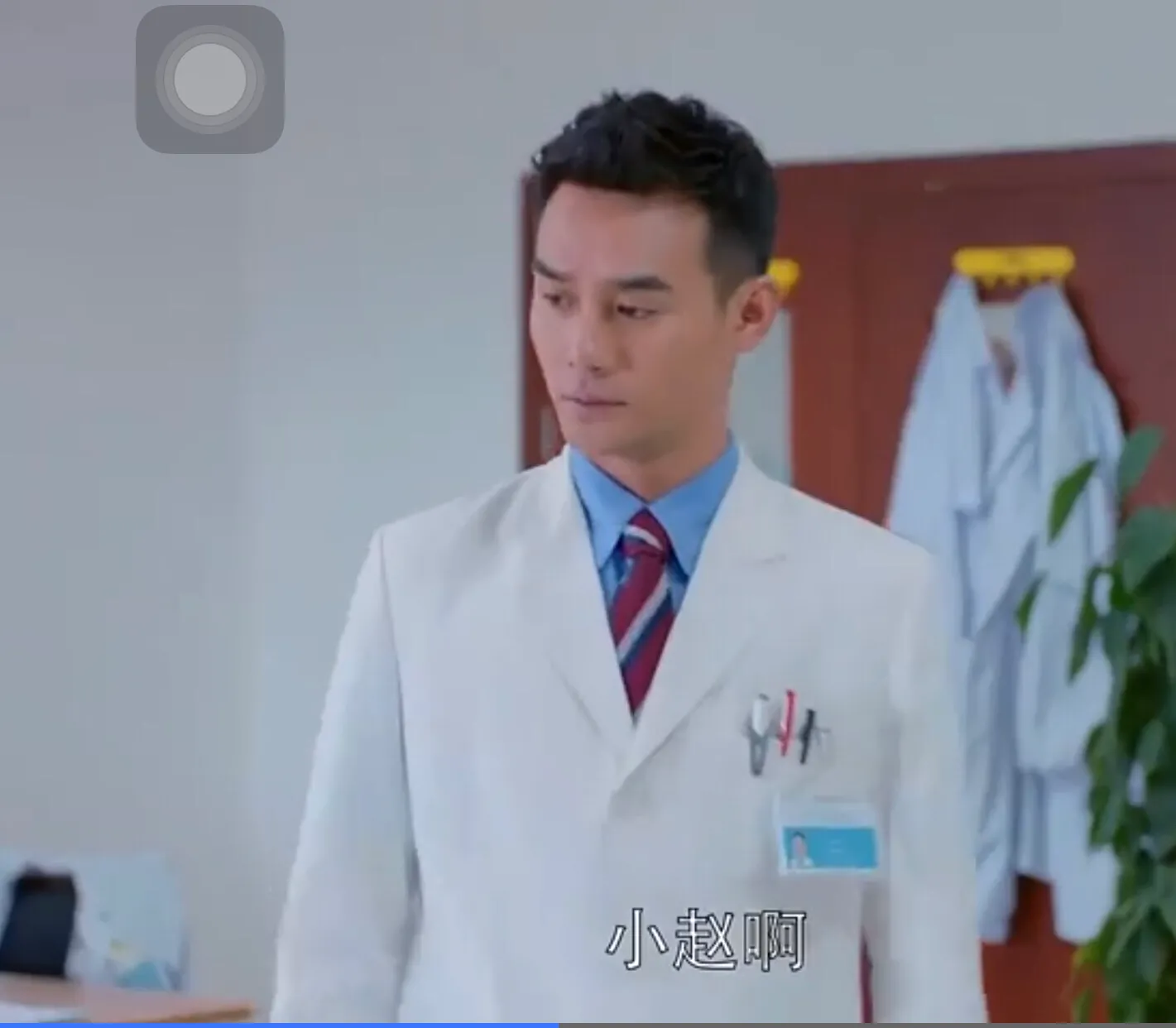 时隔四年再看《欢乐颂》，才知道不靠谱曲筱绡de爱情观有多靠谱。